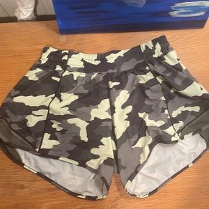 Lululemon Hotty Hot Shorts
